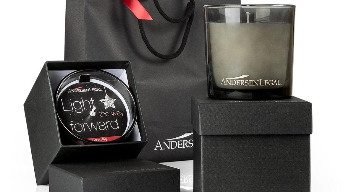 Συσκευασία δώρου με κεριά Andersen Legal.