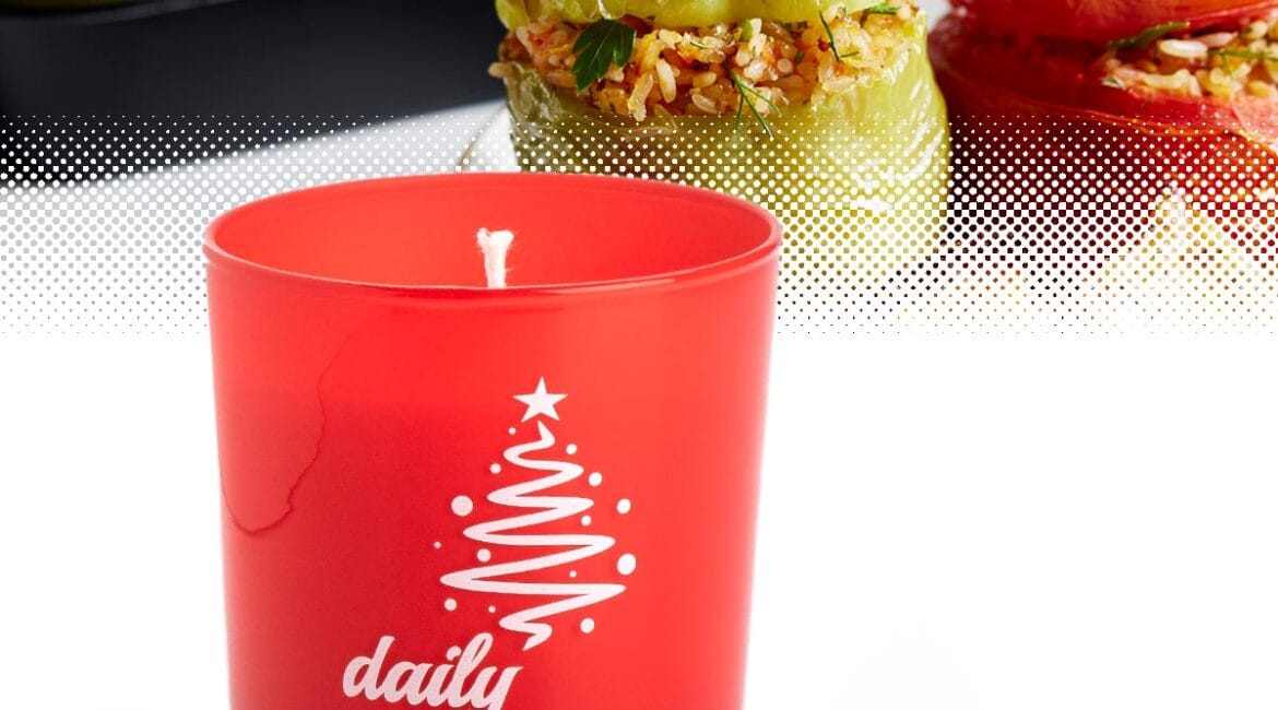 Γεμιστά πιπεριές και ντομάτες με κερί.