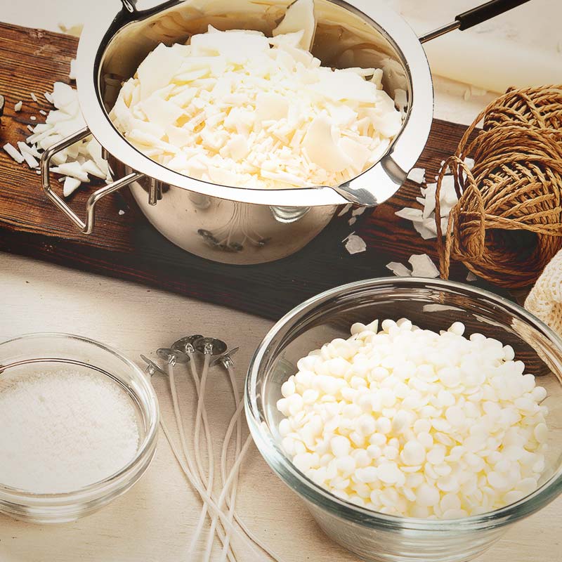 Υλικά για κατασκευή σπιτικών κεριών σε επιφάνεια